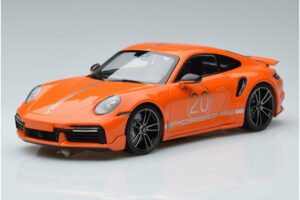 Porsche 911 992 Turbo S China 20th Anniversary Orange Minichamps 1:18