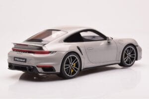 Porsche 911 992 Turbo S Crayon Grau GT Spirit 1:18 GT431 Resin — Bild 2 von 6