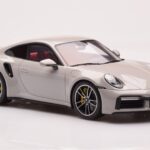 Porsche 911 992 Turbo S Crayon Grau GT Spirit 1:18 - image 4 of 6