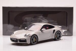 Porsche 911 992 Turbo S Crayon Grau GT Spirit 1:18 GT431 Resin — Bild 6 von 6