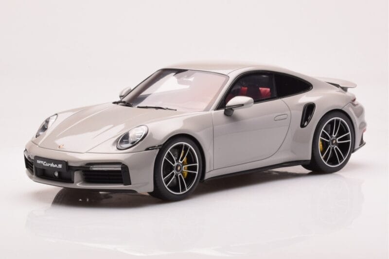 Porsche 911 992 Turbo S Crayon Grau GT Spirit 1:18