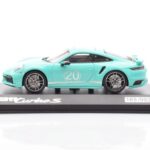 Porsche 911 992 Turbo S Mint Grün Minichamps 1:43