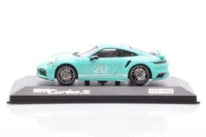 Porsche 911 992 Turbo S Mint Grün Minichamps 1:43