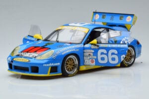 Porsche 911 996 GT3 R #6 24 Hours of Daytona GT Class Winner 2002 AUTOart 1:18 80273 Metall — Bild 2 von 7