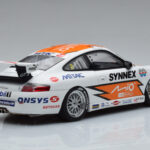 Porsche 911 996 GT3 R #1 C. Kwan Carrera Cup Asia 2004 AUTOart 1:18 - image 3 of 7