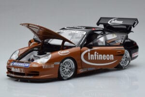 Porsche 911 996 GT3 R #2 S. Miau Carrera Cup Asia 2004 AUTOart 1:18 80488 Metall — Bild 2 von 7