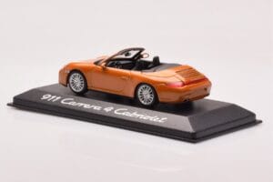Porsche 911 997 Carrera 4 Cabriolet Orange Metallic Minichamps 1:43 WAP02001618 Metall — Bild 3 von 4