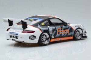 Porsche 911 997 GT3 Cup #33 M. Marsh Carrera Cup Asia 2006 AUTOart 1:18 80782 Metall — Bild 3 von 7