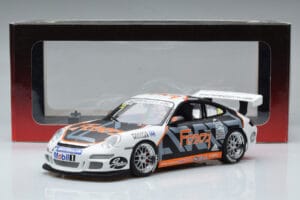 Porsche 911 997 GT3 Cup #33 M. Marsh Carrera Cup Asia 2006 AUTOart 1:18 80782 Metall — Bild 7 von 7
