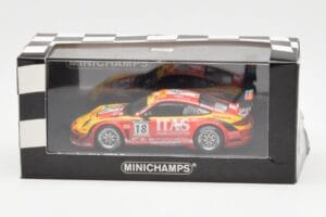 Porsche 911 997 GT3 R ITAS #18 De Lorenzi / Bonetti / Caccia / Bontempelli 24 Hours of Spa 2011 Minichamps 1:43 400118918 Met — Bild 4 von 4