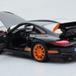 Porsche 911 997 GT3 RS Schwarz AUTOart 1:18 - image 5 of 8