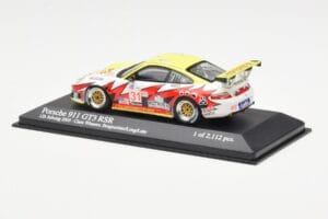Porsche 911 997 GT3 RSR #31 J. Bergmeister / P. Long / L. Luhr 12 Hours of Sebring Class Winners 2005 Minichamps 1:43 4000564 — Bild 3 von 4