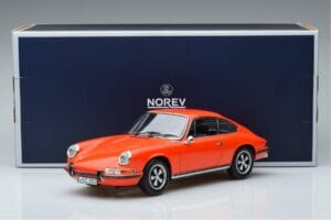 Porsche 911 2.0 E Orange Norev 1:18 187628 Metall — Bild 6 von 6