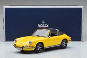 Porsche 911 E Targa Norev 1:18 187643 Metall — Bild 7 von 7
