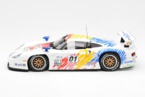 Porsche 911 GT1 #1 A. McNish / R. Sullivan / U. Alzen Rohr Motorsport Daytona 24 Hours 1998 UT Models 1:18 39611 Metall — Bild 3 von 6