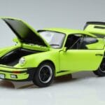 Porsche 911 930 Turbo 3.0 Hellgrün Norev 1:18 187666 Metall - image 2 of 7