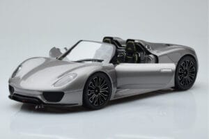 Porsche 918 Spyder Prototyp Grau Metallic Minichamps 1:18 110060030 Metall — Bild 2 von 7