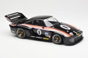 Porsche 935 #0 T. Field / D. Ongais / H. Haywood Interscope Racing 24 Hours of Daytona Winner 1979 Norev 1:18 187437 Metall — Bild 4 von 6