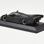 Porsche 962 Dauer Street Schwarz Matt Minichamps 1:43 - image 3 of 4