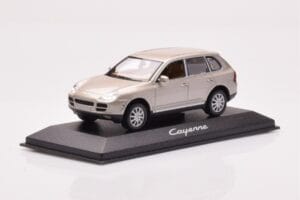 Porsche Cayenne 9PA Beige Minichamps 1:43 WAPC2000513 Metall — Bild 2 von 4