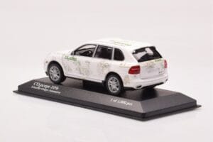 Porsche Cayenne Concept Schaeffler Gruppe Automotive Minichamps 1:43 PORSCHE-264306 Metall — Bild 3 von 4