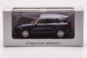 Porsche Cayenne 9PA Diesel Dunkelblau Minichamps 1:43 WAP0200030B Metall — Bild 4 von 4