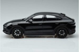 Porsche Cayenne E3 S Coupe Minichamps 1:18 187673 Metall — Bild 3 von 6