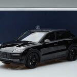 Porsche Cayenne E3 S Coupe Minichamps 1:18 187673 Metall - image 6 of 6