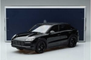 Porsche Cayenne E3 S Coupe Minichamps 1:18 187673 Metall — Bild 6 von 6