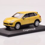 Porsche Cayenne 92A Sandgelb Minichamps 1:43 - image 2 of 4