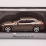 Porsche Panamera 970 4 Beige Metallic Minichamps 1:43 - image 4 of 4