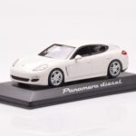 Porsche Panamera 970 Diesel Carrara Weiß Minichamps 1:43 - image 2 of 4