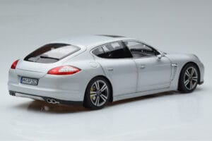 Porsche Panamera 970 Turbo Silber Norev 1:18 187609 Metall — Bild 3 von 7