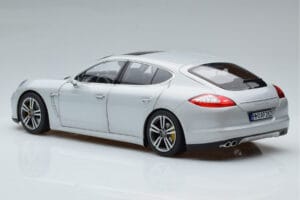 Porsche Panamera 970 Turbo Silber Norev 1:18 187609 Metall — Bild 6 von 7