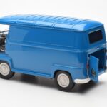 Renault Estafette Saviem Blau Norev 1:18 - image 7 of 11