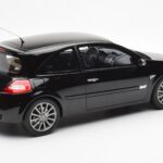 Renault Megane 2 RS Phase 2 Schwarz Otto 1:18 - image 2 of 6