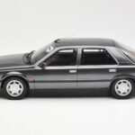 Renault 25 V6 Injection Phase 1 Grau Otto 1:18 - image 3 of 6