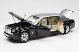 Rolls-Royce Phantom VII EWB Schwarz und Silber Kyosho 1:18 08841BKS Metall — Bild 2 von 8