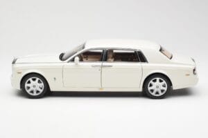 Rolls-Royce Phantom VII EWB English Weiss Kyosho 1:18 08841EW2 Metall — Bild 4 von 8