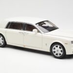 Rolls-Royce Phantom VII EWB English Weiss Kyosho 1:18 - image 6 of 8