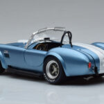 Shelby Cobra 427 S/C Hellblau Kyosho 1:18 - image 6 of 9