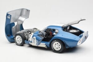 Shelby Daytona Cobra Coupe #11 S. Thompson 24 Hours of Le Mans 1965 CMR 1:18 CMR114 Metall — Bild 5 von 8