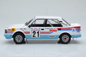 Skoda 130 LR #21 L. Krecek / B. Motl Rally Acropolis 1986 IXO 1:18 18RMC157A Metall — Bild 3 von 6
