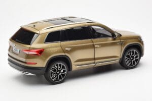 Skoda Kodiaq Gold FAW 1:18 ZSX000001GOL Metall — Bild 3 von 8