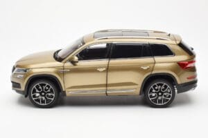 Skoda Kodiaq Gold FAW 1:18 ZSX000001GOL Metall — Bild 4 von 8