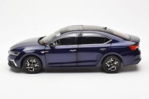 Skoda Octavia Pro Blau FAW 1:18 ZMR000006BLA Metall — Bild 4 von 8