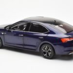 Skoda Octavia Pro Blau FAW 1:18 - image 7 of 8