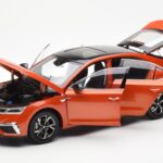 Skoda Octavia Pro Orange FAW 1:18 - image 2 of 8