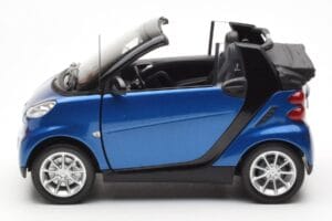 Smart Fortwo 451 Cabrio Blau & Schwarz Minichamps 1:18 150036330 Metall — Bild 4 von 8
