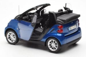Smart Fortwo 451 Cabrio Blau & Schwarz Minichamps 1:18 150036330 Metall — Bild 5 von 8